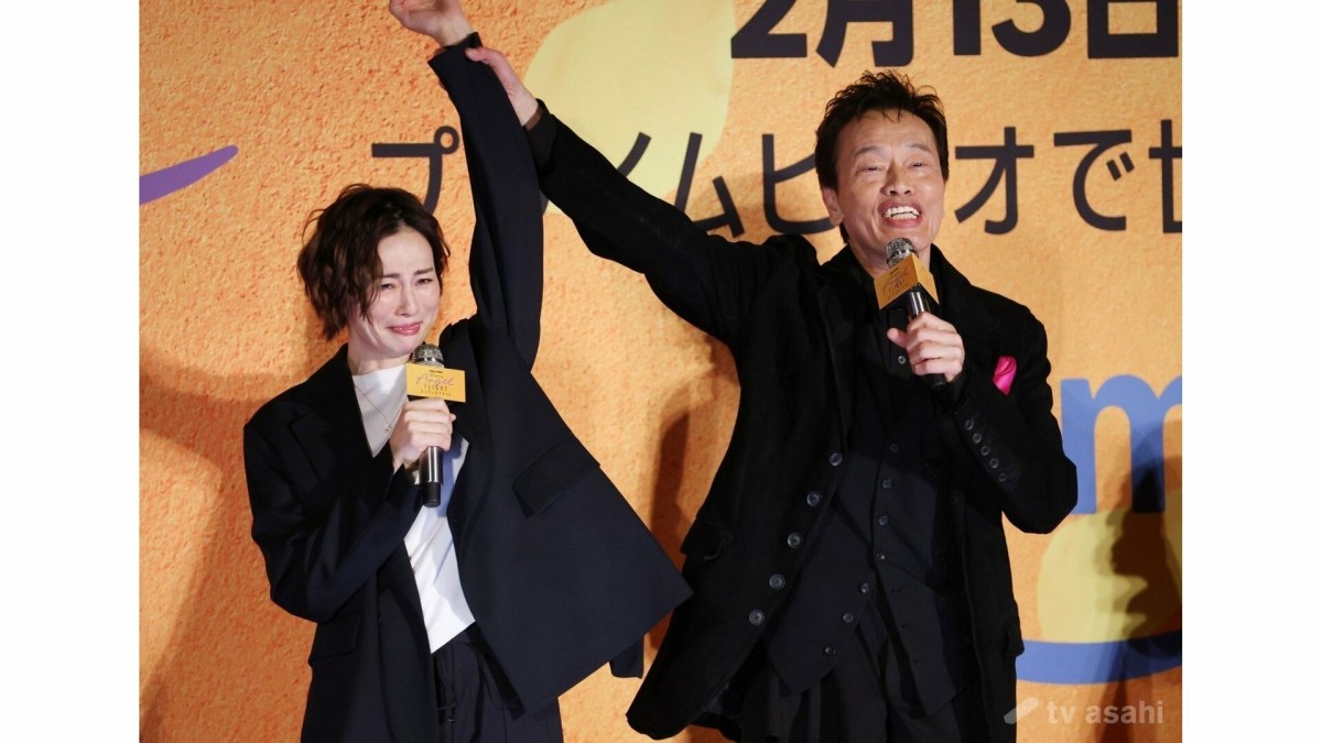 米倉涼子、久しぶりの舞台挨拶に登壇、共演者の遠藤憲一の言葉に涙…