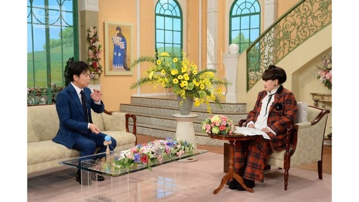 ギターやドラム、ピアノの演奏や落語への挑戦など、多才な趣味についても語った