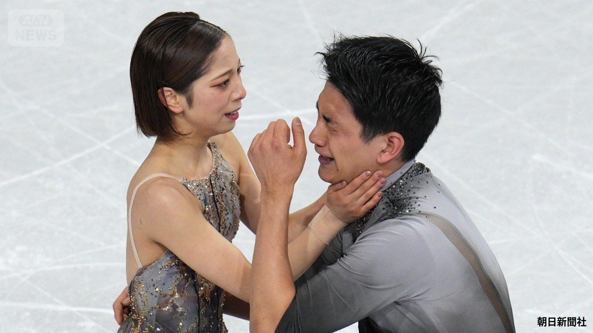 泣き続けた木原龍一に三浦璃来「2人で7年積み上げてきたものは一瞬で崩れたりしない」　日本初のペア金メダル　“りくりゅう”インタビュー全文