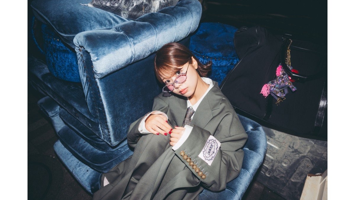 asmi、新曲「チョコっと好きよ」配信へ　“曖・昧・未・満”の恋心を軽やかに描く