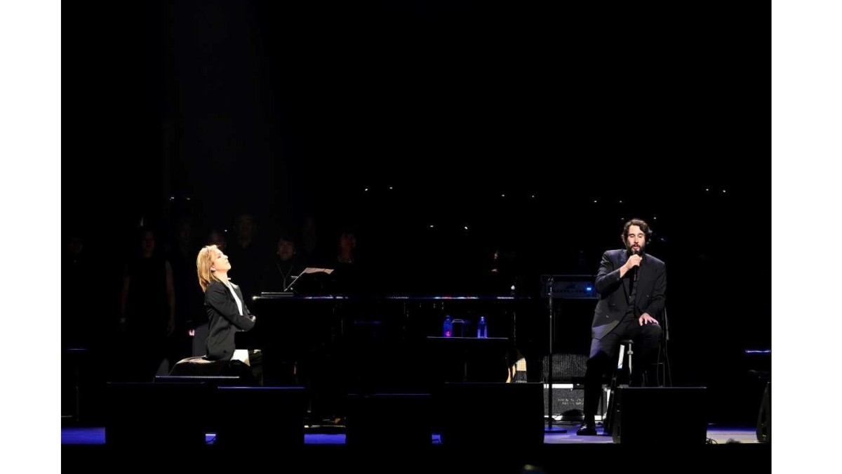 YOSHIKI、ジョシュ・グローバンの来日公演にサプライズ登場！
