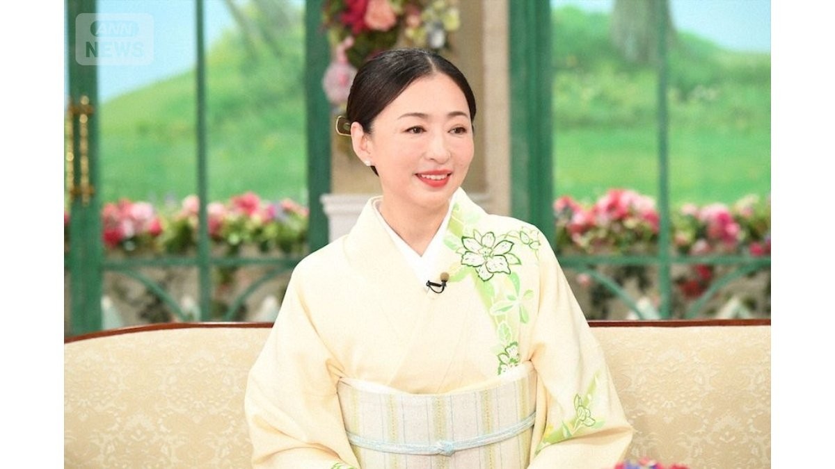 「やんちゃでした」松雪泰子、ハーレー乗り回した“意外な過去”　伝説の「白鳥麗子」も再現【徹子の部屋】