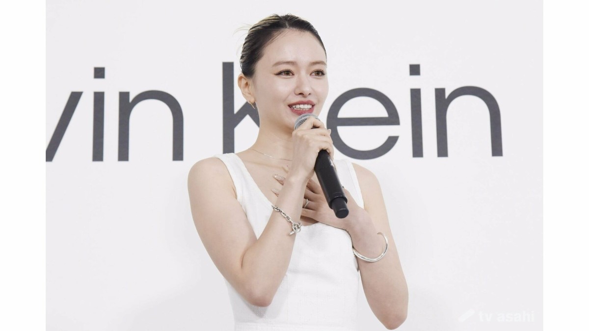 山本舞香が深夜の投稿、活動休止発表のマイファス・Hiroとの…