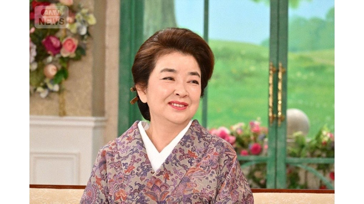 実父と育ての父…“2人の父”を10年以上介護「障子を蹴っ飛ばす」ことも。岸本加世子が語った壮絶な介護生活【徹子の部屋】