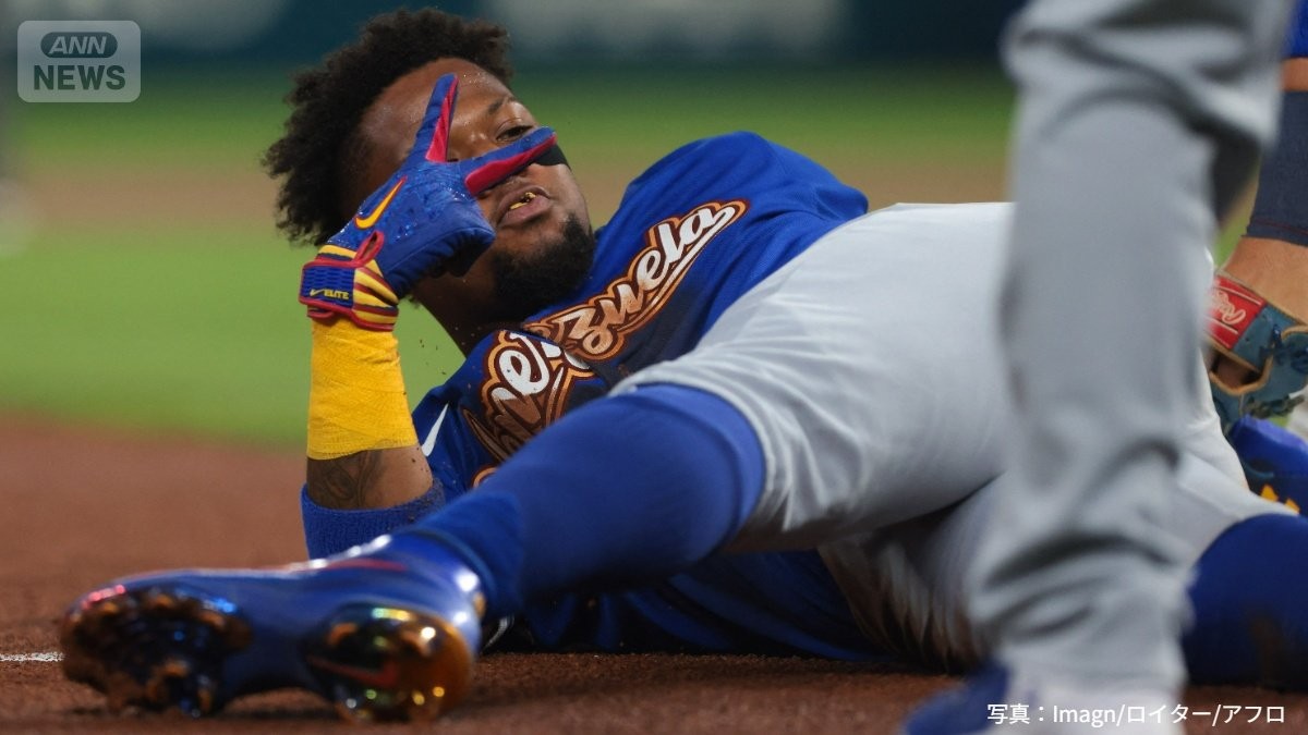 メジャーMVPのアクーニャJr.大暴れ　スターはベース上でピース　WBC3戦全勝ベネズエラ