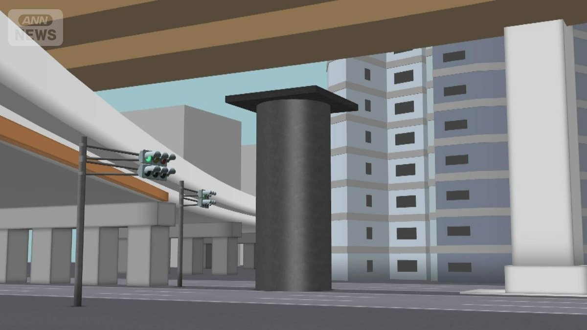 大阪市中心部に巨大パイプ　地中からせり上がる　現場周辺で一昨年から下水道工事