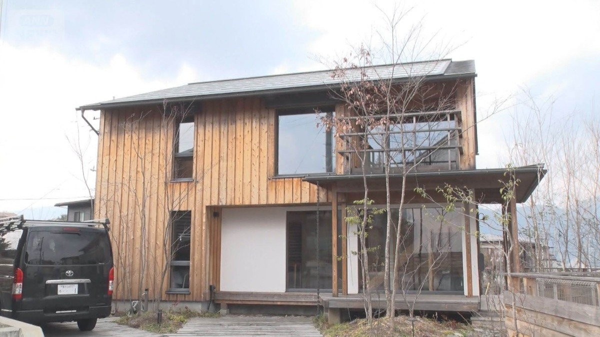 ホルムズ海峡封鎖　日本の住宅市場を直撃　断熱材の値上げ幅40％も…事前購入は困難