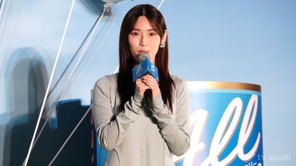 白石聖、“見せられない姿”を告白「『フォー！』ってなります」