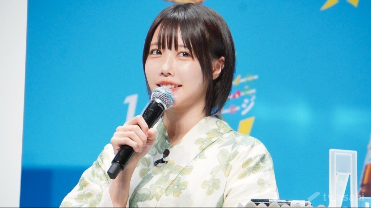あの、日本武道館公演後は十六茶で鏡割り「大体お酒とかだと思うけど…」