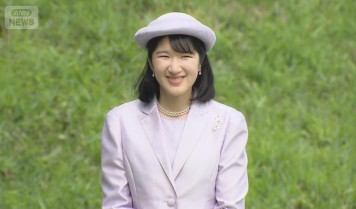 【春の園遊会】愛子さま 光に映える淡いラベンダーの装い 耳元にはパール輝く 引退表明の「りくりゅう」ペア、野沢雅子さんらと笑顔でご懇談【写真特集】