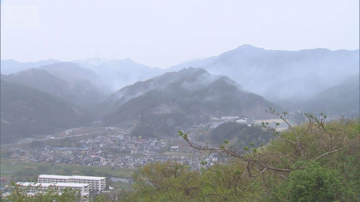 待望の雨でも鎮火せず　山林火災発生から6日目　大槌町の降水量わずか1.5ミリ
