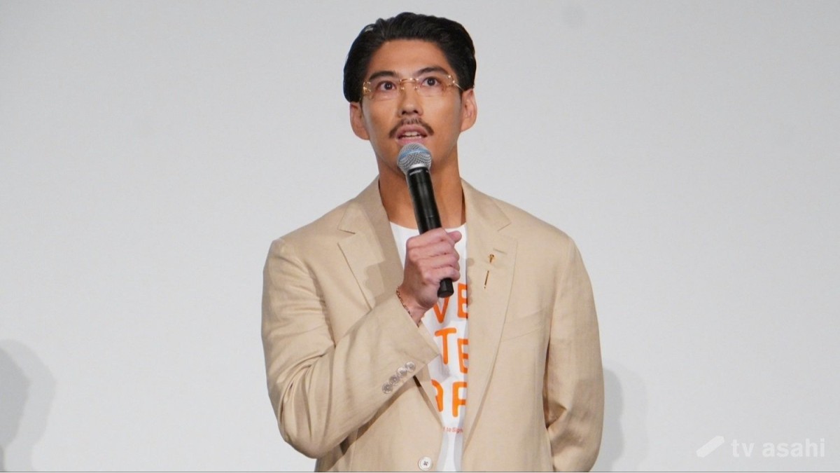 賀来賢人、ホラー映画鑑賞後に悪夢見る「IZAMさんが全速力で追いかけてきて…」