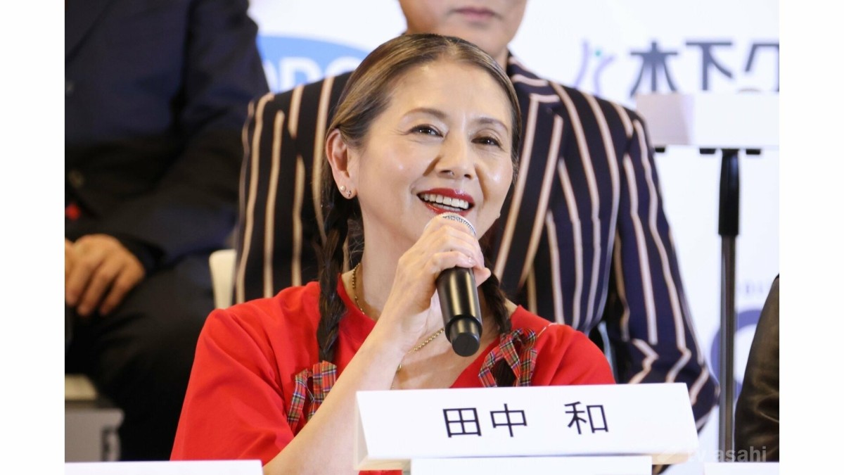小泉今日子がツアー後の年内休養を宣言、現在は還暦ツアー中