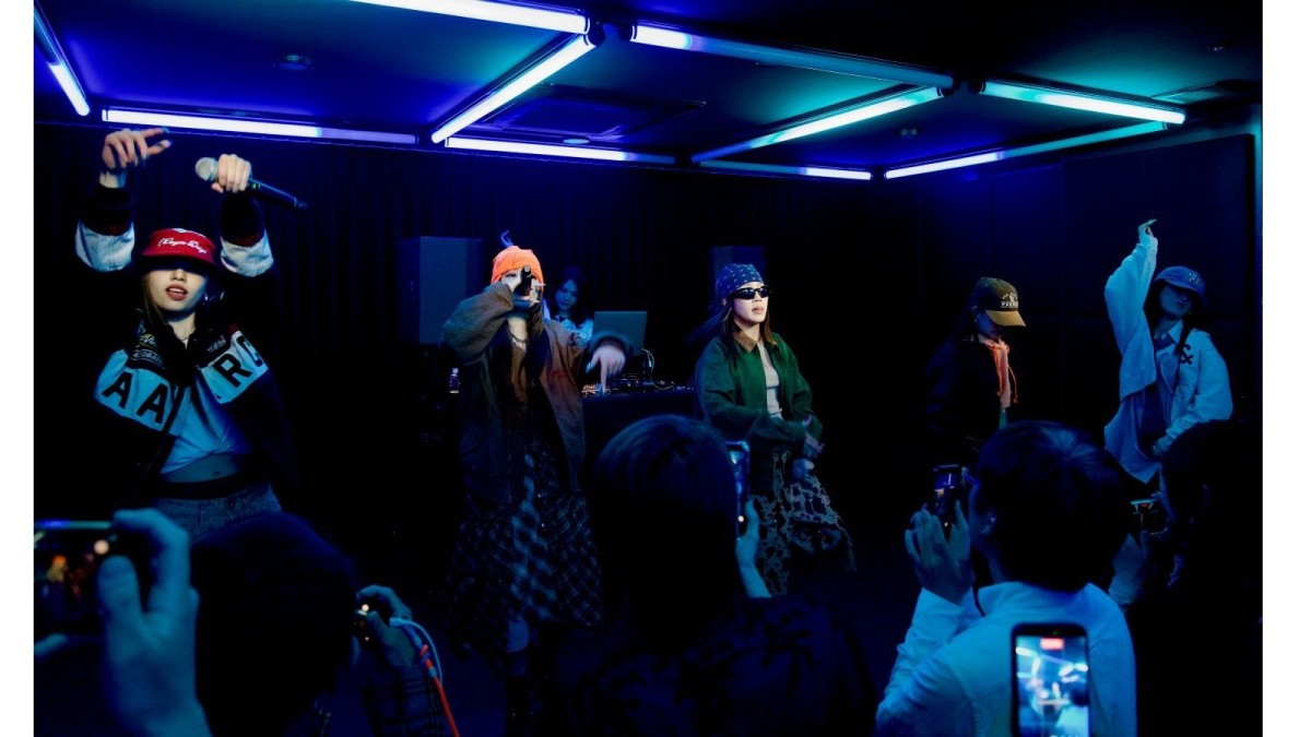 10代女子5人組「CYREN」、初のショーケース開催