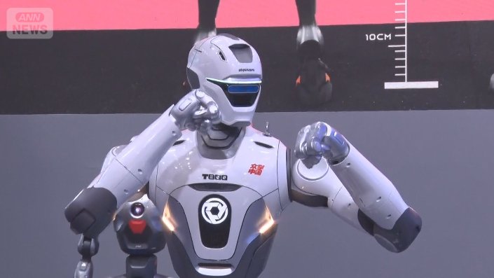 中国企業の人型ロボット　深セン国際AI展示会　中国・広東省　5月15日　