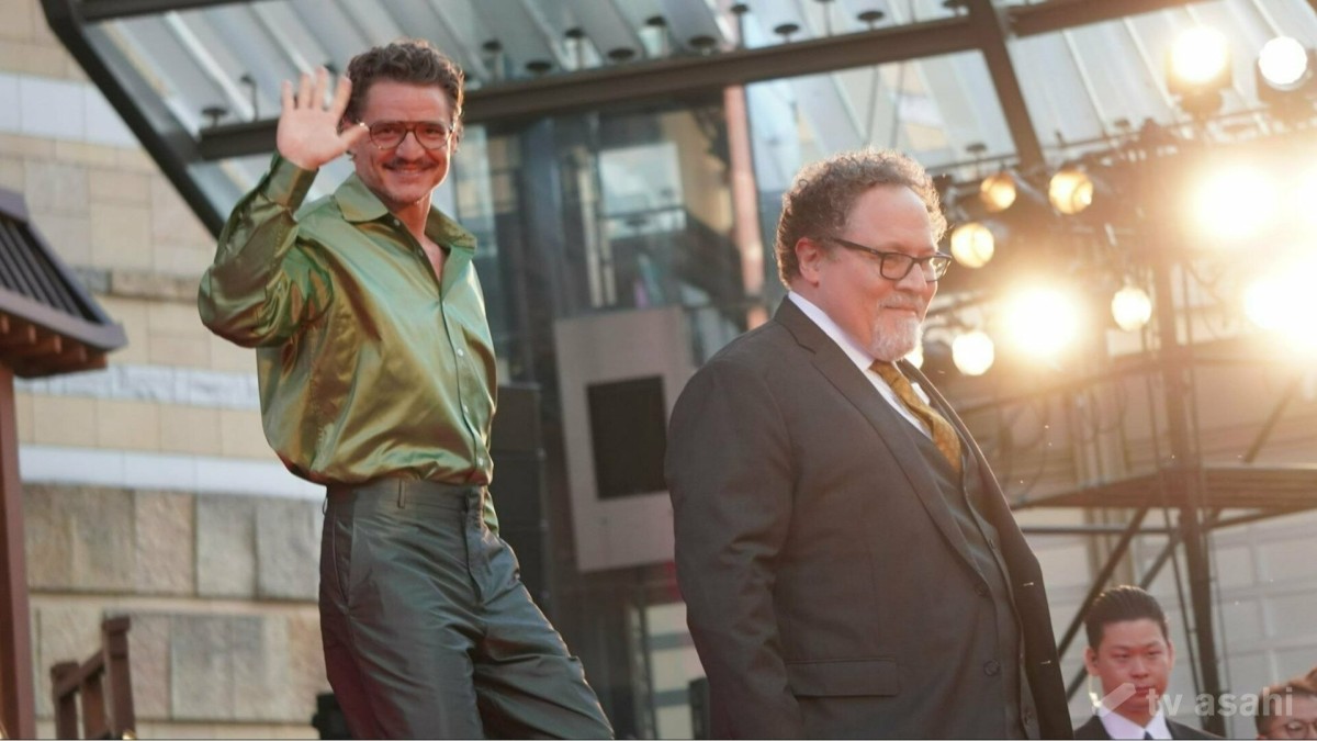 「スター・ウォーズ」最新作のキャスト・監督が来日！レッドカーペットを歩きファン歓喜