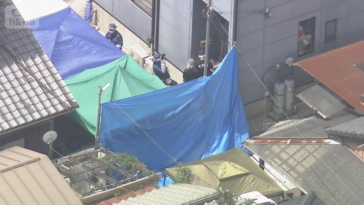母娘遺体の上半身に複数刺し傷　玄関の外にも血痕　死後数日経過か　兵庫・たつの市