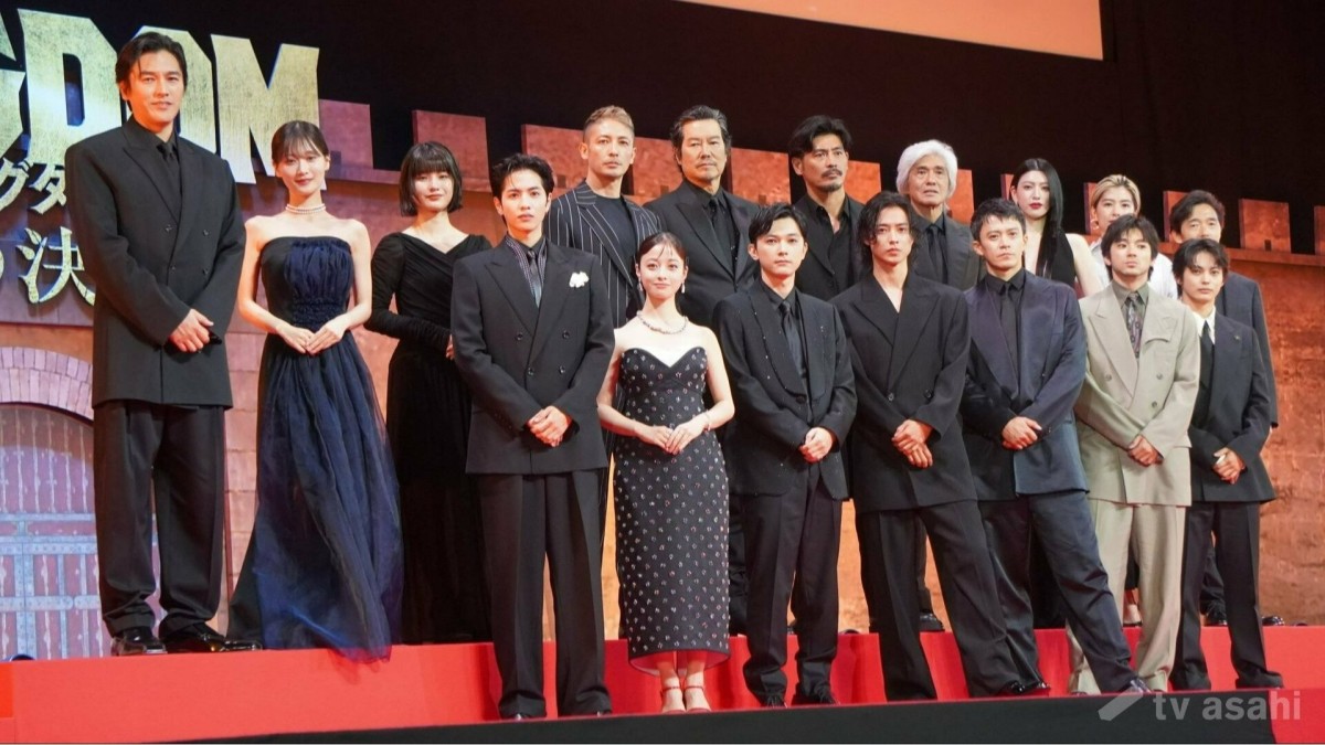 山崎賢人ら、キングダムキャストがレッドカーペットに登場！「自分の人生のように歩んでこられた」