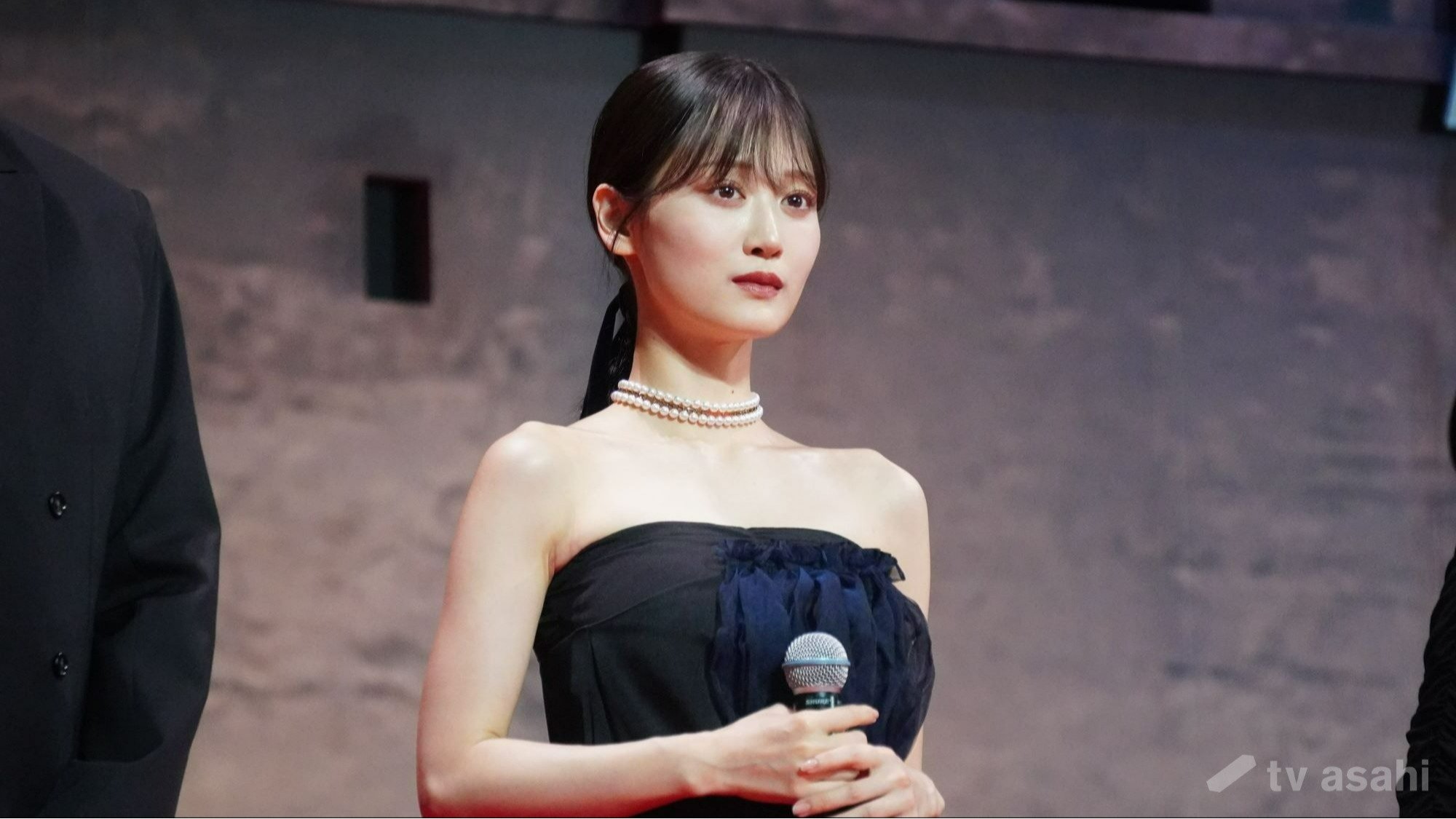 【画像まとめ】橋本環奈、ロングドレスでファンを魅了「たくさん愛してくださったからこそ…」
