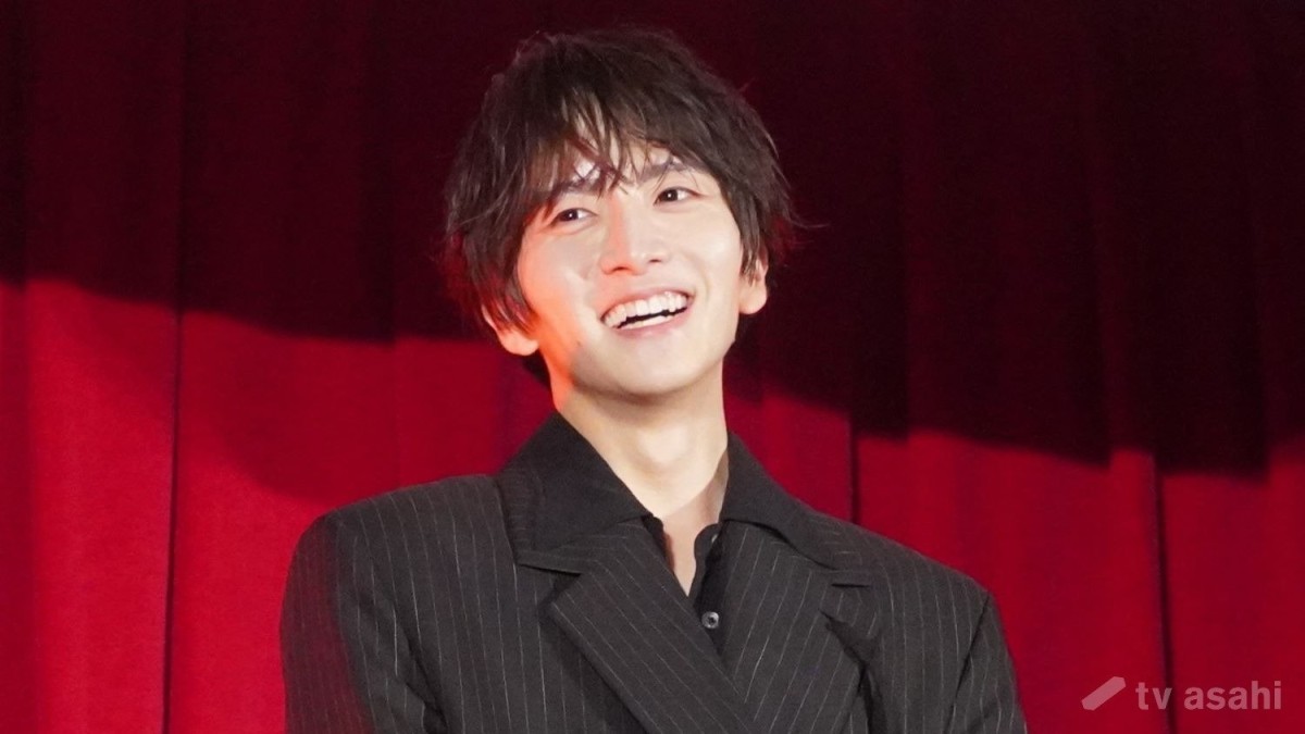板垣李光人、“巨大な口”から登場「ホワイトニングしたほうがいかも」