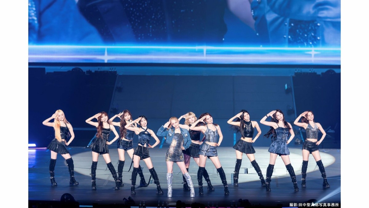 NiziU、3年半ぶり東京ドーム公演 西野カナサプライズ登場で沸かせる