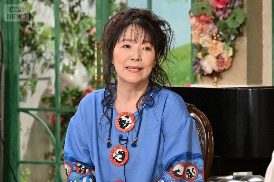 松田聖子の『天使のウィンク』は掃除中に“ホコリ”を見て思いついた　作詞作曲した尾崎亜美が誕生秘話を告白【徹子の部屋】