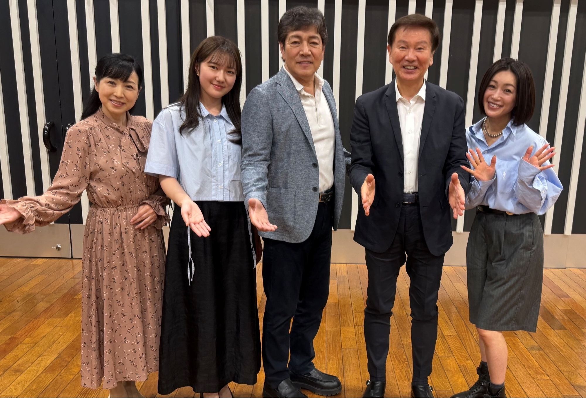 画像まとめ】野口五郎が娘でピアニストの文音とメディア初共演、娘の