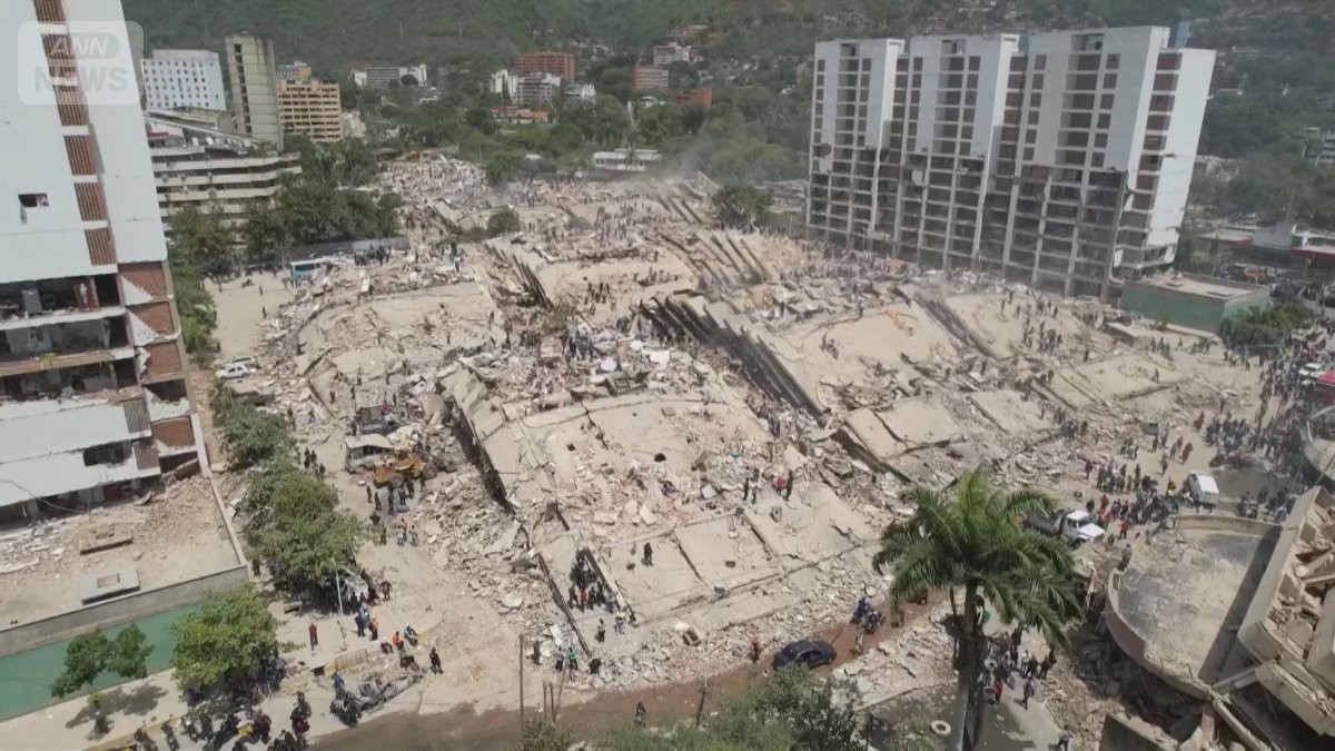 「72時間」リミットも…11歳少年の救出映像 ベネズエラ連続地震で5万人不明