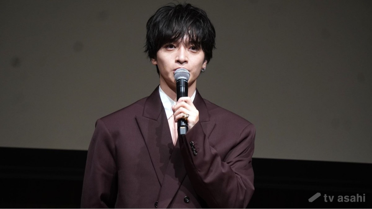 玉森裕太が初日にひざ枕＆耳掃除　宮澤エマは専門で事前準備「万全な状態で」