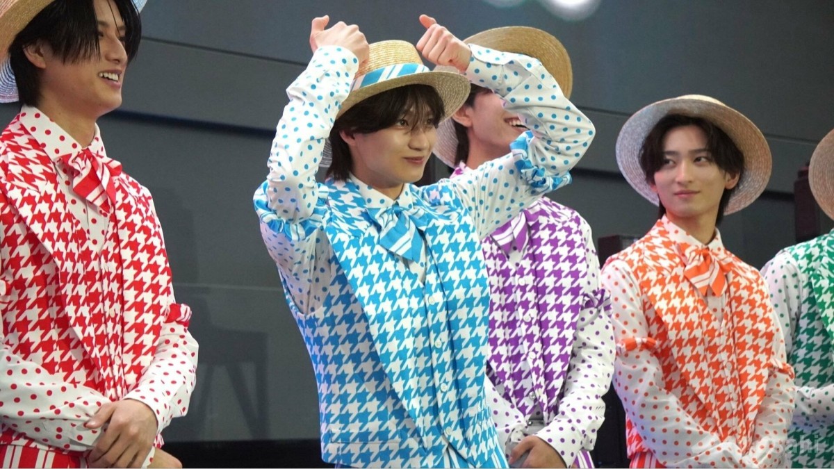 ICEx、新曲のポーズを披露！「“プンプンジェラシー”で表しています」
