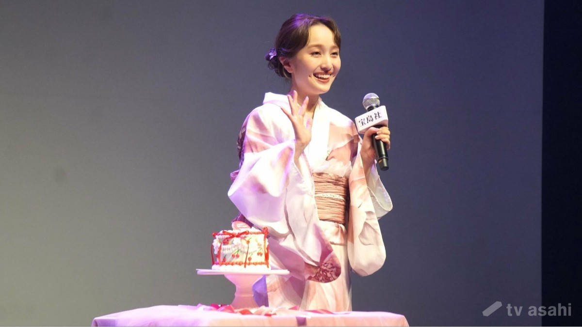 ももクロ・百田夏菜子、200人のファンと誕生日をお祝い！ファンからは「大好き〜」と歓声