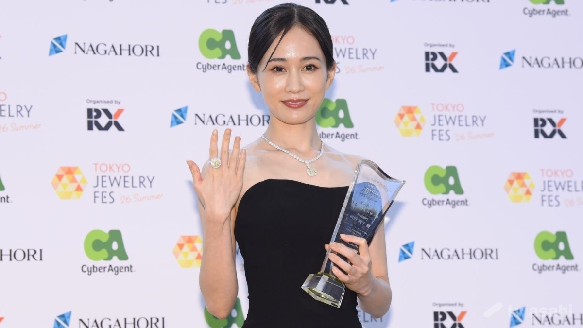 前田敦子、高級時計を息子に狙われる！？「俺の物になるから大事にしてね」