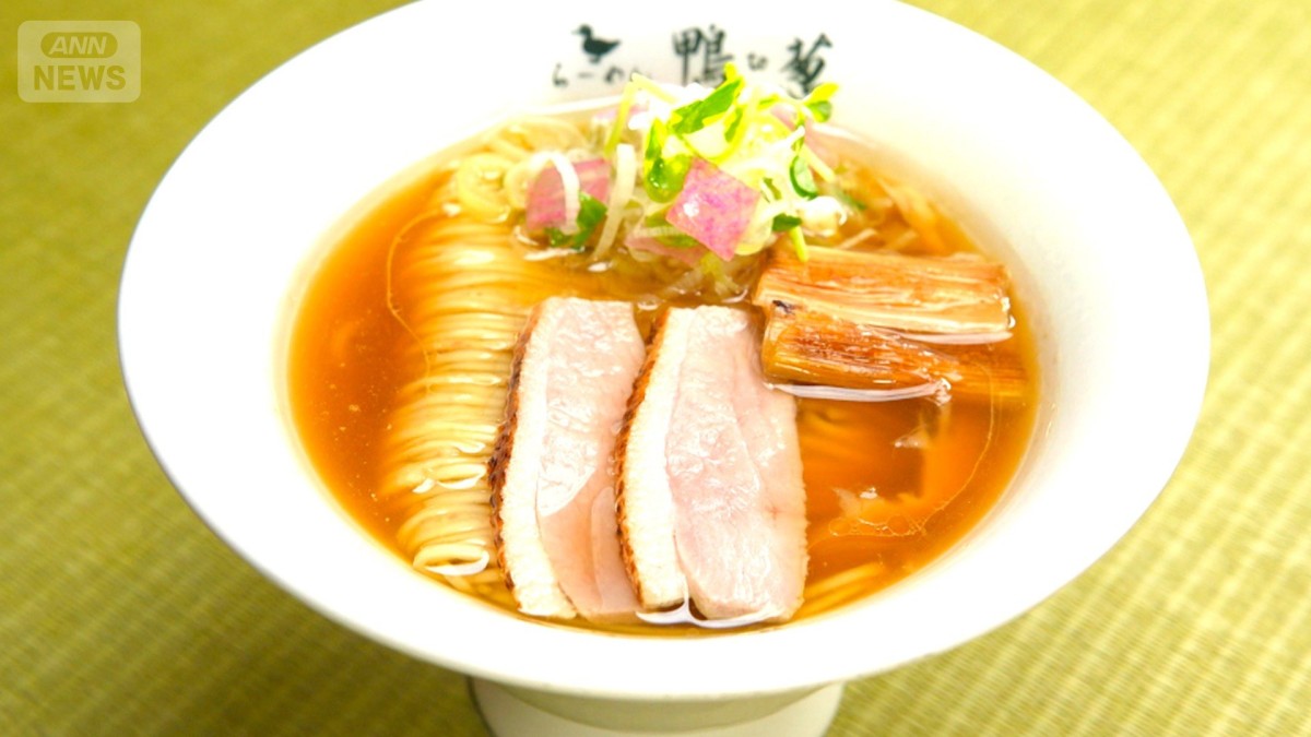 日本人よりラーメンに詳しい外国人　こだわりの食べ方　“朝ラーの街”にも変化が