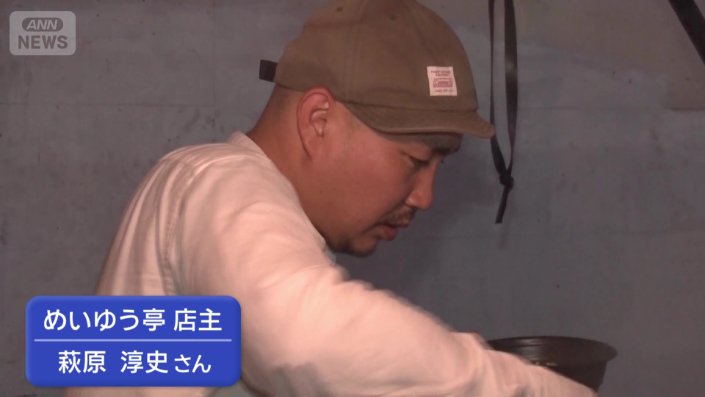 屋台を一人で切り盛りしている