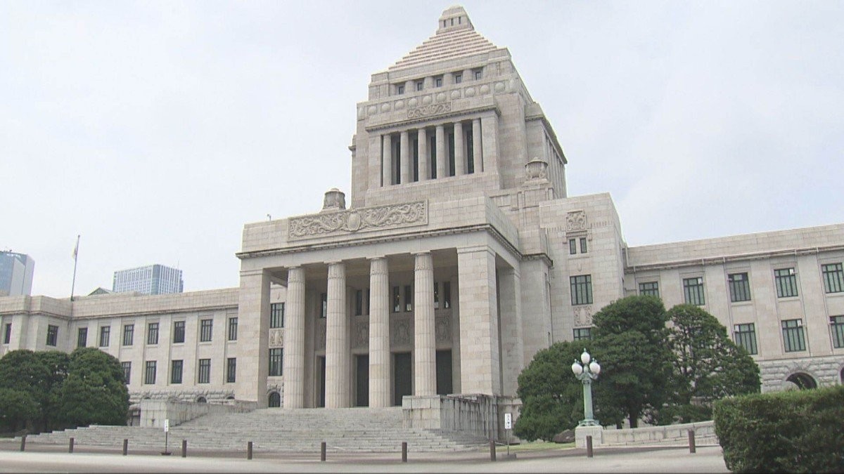 重要法案をスピード採決 「消化試合か」野党は猛反発　与党は10日間程度延長の方針