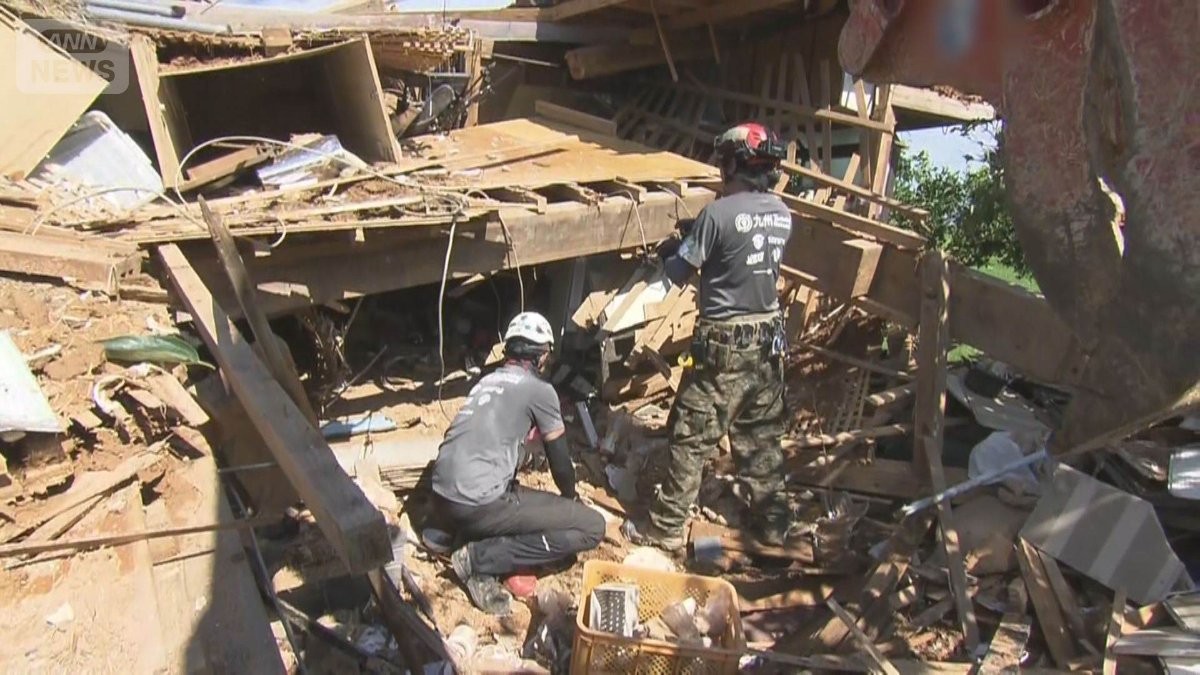 熊本地震　倒壊家屋から大切なものを救出　被災者の心を支える活動　災害NGOに密着
