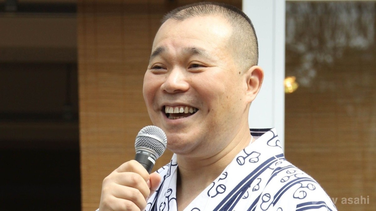 落語家の桂文治、手術が無事に終了「鼻の詰め物がなくなれば…」