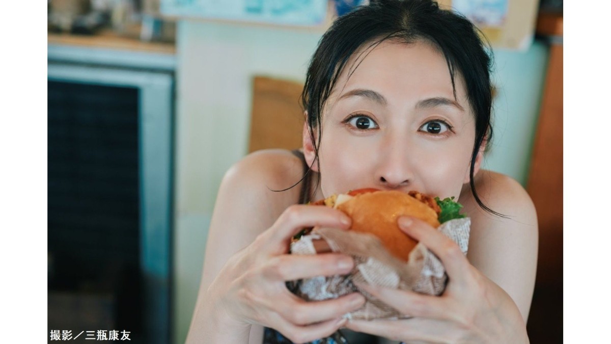 雛形あきこ、22年ぶり写真集発売決定　20歳以降封印してきた水着グラビアも掲載