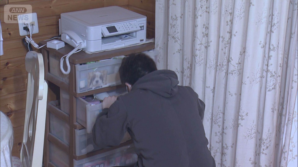 お盆に増える空き巣被害　家族総出の墓参りが標的　下見用？庭木に小型カメラ