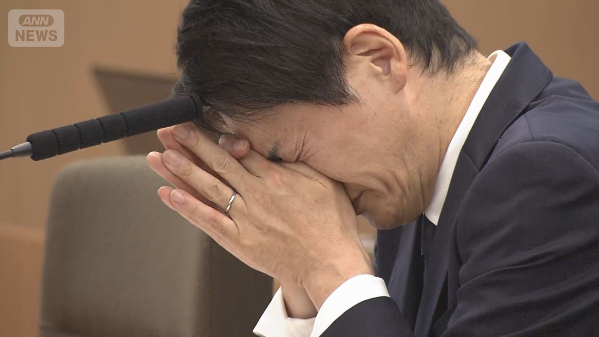 議会で涙も…“パワハラ認定”横浜市長が謝罪　続投に意欲も辞職求める声