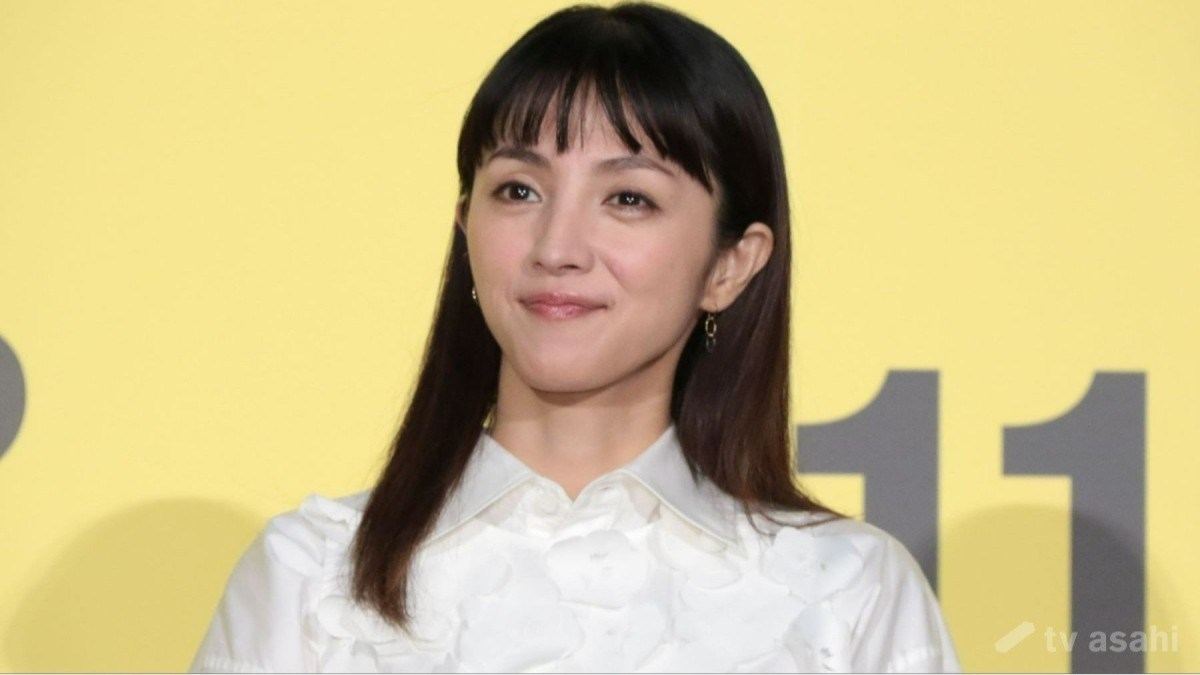 女優の満島ひかりが初夏に出産したことを報告、夫はモデルの浅野啓介