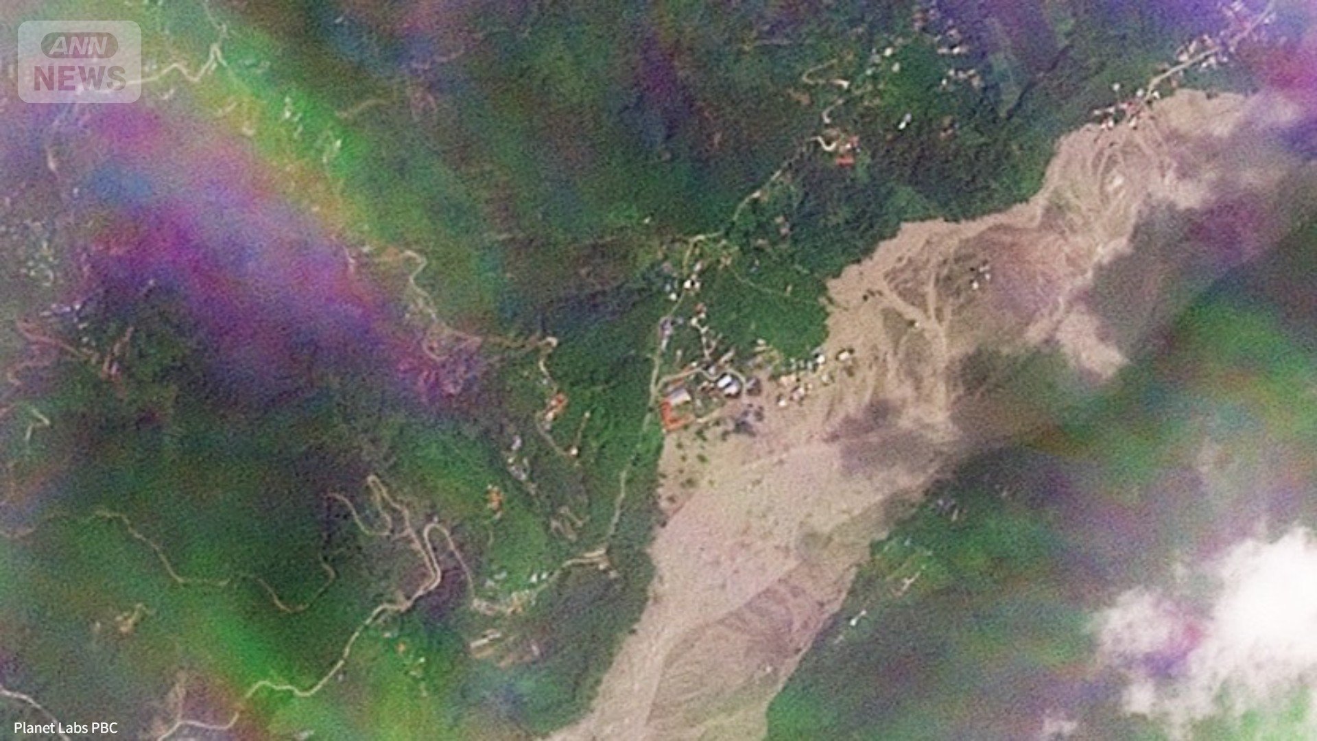 衛星画像を拡大すると流域の被害の大きさが見えてきた　ネパール・ベトラワティ付近のトリシュリ川流域　2026年8月26日