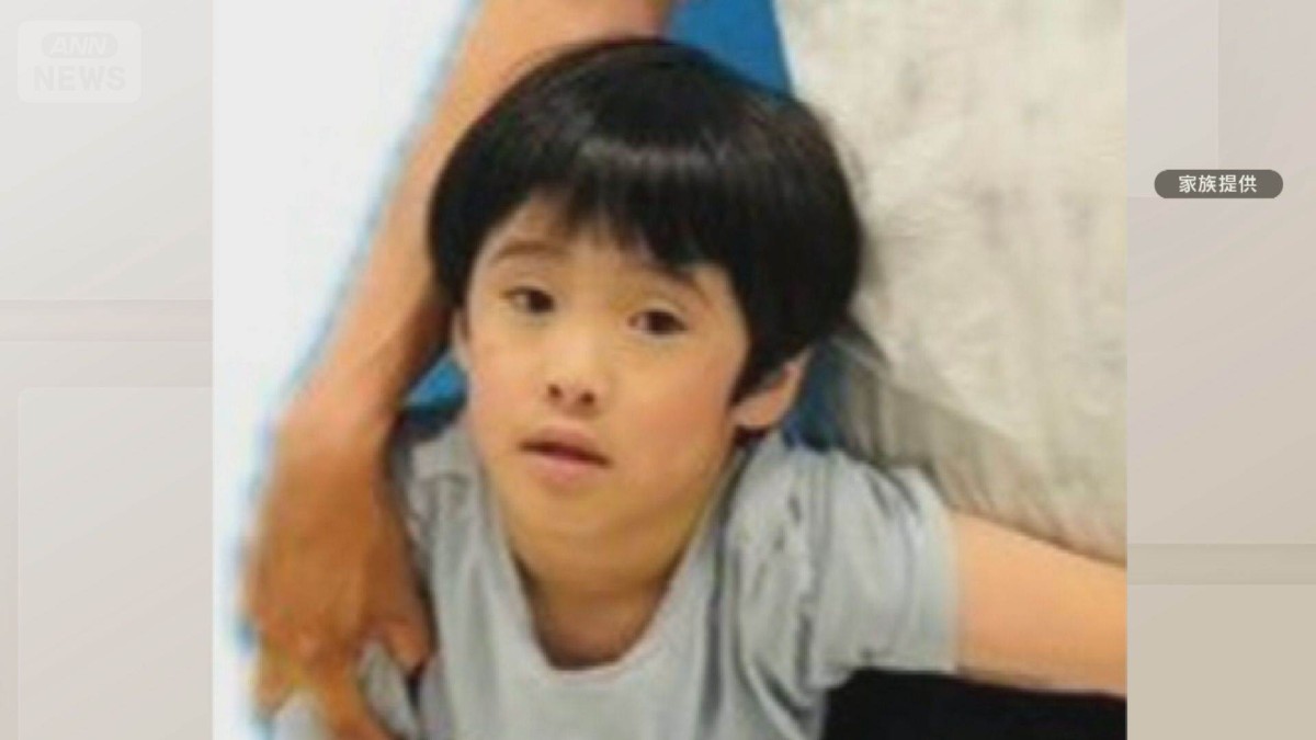 スパイダーマン服で裸足か　行方不明の小1男児　警察が聞き込み物置も　山形・酒田市