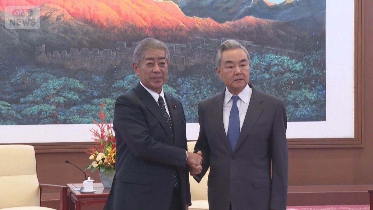 中国外相、台湾めぐり高市総理の是正求める　訪中の岩屋前外務大臣と会談